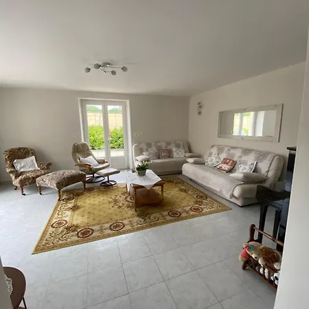 La Maison D'aime - Spacieuse Et Grand Jardin Banville