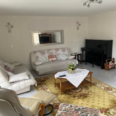 La Maison D'aime - Spacieuse Et Grand Jardin Дом отдыха