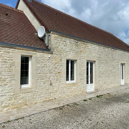 La Maison D'aime - Spacieuse Et Grand Jardin Дом отдыха Banville