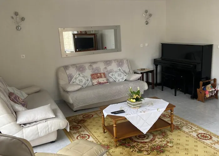 La Maison D'aimé - Spacieuse Et Grand Jardin Casa vacanze