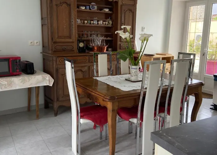 Casa vacanze La Maison D'aimé - Spacieuse Et Grand Jardin *