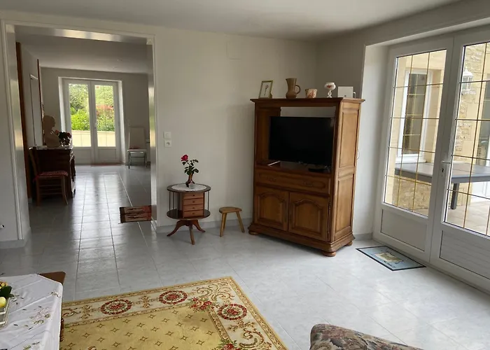 La Maison D'aimé - Spacieuse Et Grand Jardin *